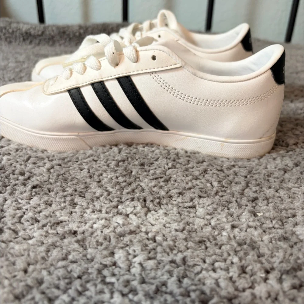 Adidas Neo Leather White w/Black Stripe Sneakers Womens 8 - Picture 5 of 9